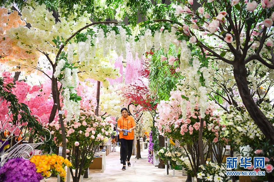 (新華全媒頭條·圖文互動)(7)從廣交會到進(jìn)博會——中國對外開放再譜新樂章