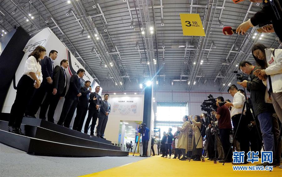 (新華全媒頭條·聚焦進(jìn)口博覽會(huì)·圖文互動(dòng))(22)海納百川 利達(dá)天下——首屆中國(guó)國(guó)際進(jìn)口博覽會(huì)巡禮