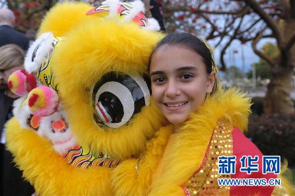 （國(guó)際&middot;圖文互動(dòng)）（5）通訊：瞧這一家子舞獅的美國(guó)人