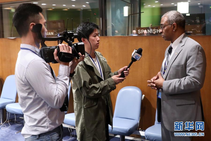 （國(guó)際&middot;圖文互動(dòng)）專(zhuān)訪：中美經(jīng)貿(mào)摩擦加劇全球經(jīng)濟(jì)下行風(fēng)險(xiǎn)&mdash;&mdash;訪聯(lián)合國(guó)首席經(jīng)濟(jì)學(xué)家哈里斯