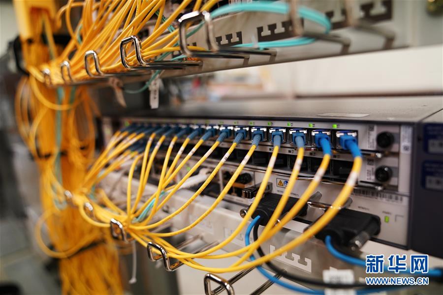 （國際&middot;圖文互動）（3）通訊：安全、好用、實惠&mdash;&mdash;美國電信運營商的華為親體驗