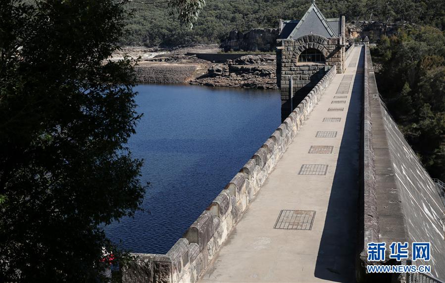 （國際）（4）悉尼因降雨缺少開始實(shí)行&ldquo;限水令&rdquo;