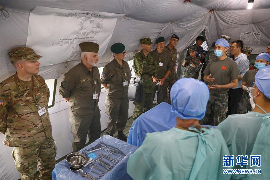 (國際)(2)多國軍官觀摩中德“聯(lián)合救援-2019”衛(wèi)勤實兵聯(lián)合演習