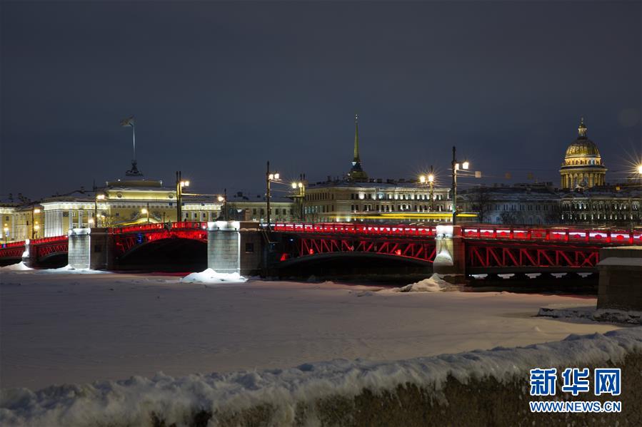 (新華全媒頭條·圖文互動(dòng))(8)特稿:新時(shí)代 新典范 新航程——寫(xiě)在中俄建交70周年之際