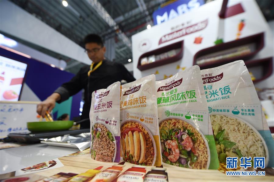 （新華全媒頭條&middot;圖文互動(dòng)）（13）秋天里的樂(lè)章&mdash;&mdash;第二屆中國(guó)國(guó)際進(jìn)口博覽會(huì)巡禮