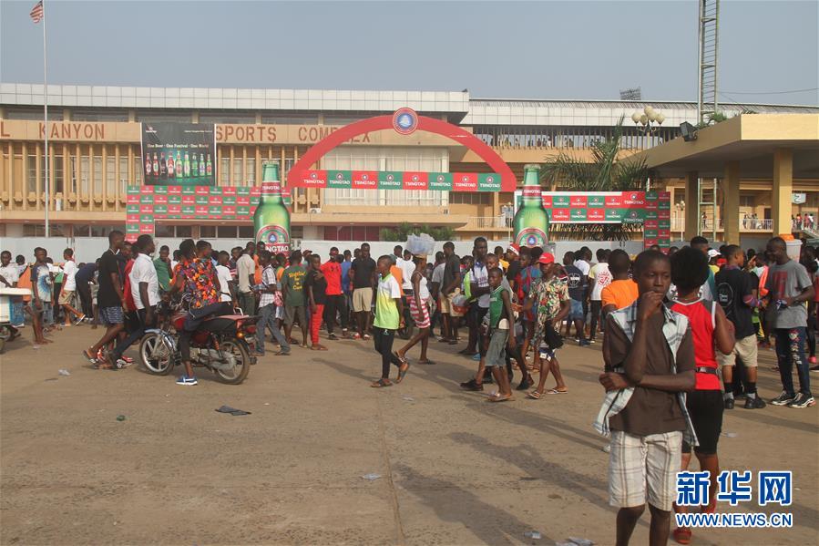(國際·圖文互動)(1)通訊:中國啤酒節(jié)走進(jìn)非洲海濱城市