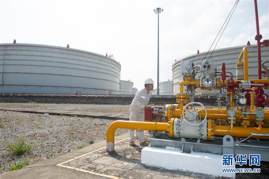 (習(xí)近平出訪配合稿·圖文互動)(2)通訊:為了中緬油氣管道的安全平穩(wěn)運(yùn)行