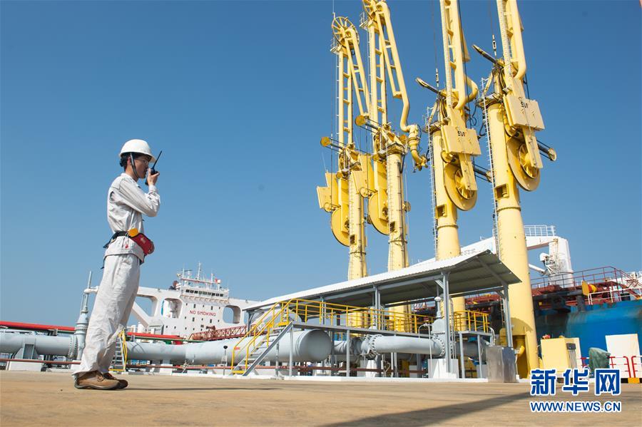 (習(xí)近平出訪配合稿·圖文互動)(5)通訊:為了中緬油氣管道的安全平穩(wěn)運(yùn)行