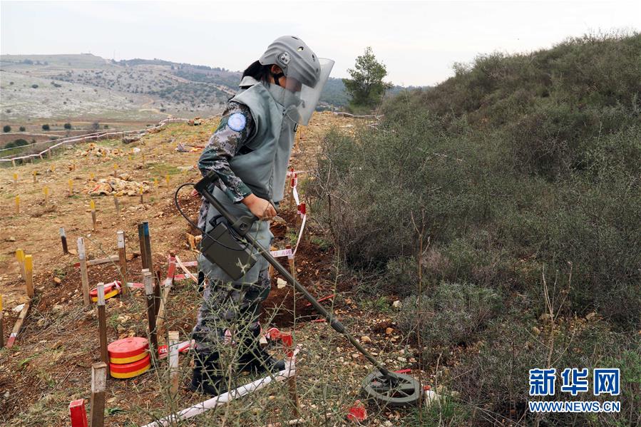 （國際&middot;圖文互動(dòng)）（2）通訊：&ldquo;中國軍人掃雷一如既往專業(yè)和敬業(yè)！&rdquo;&mdash;&mdash;記中國赴黎維和部隊(duì)完成&ldquo;藍(lán)線&rdquo;3個(gè)雷場清排任務(wù)