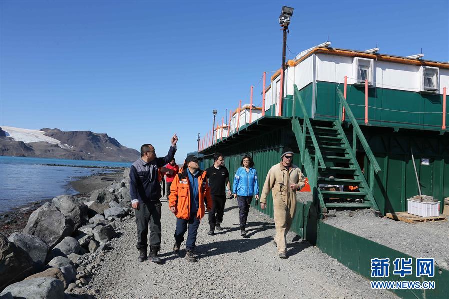 （&ldquo;雪龍&rdquo;探南極&middot;圖文互動(dòng)）（3）中國(guó)南極考察隊(duì)拜訪(fǎng)巴西費(fèi)拉茲站