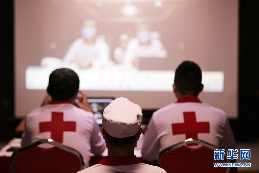 （國際疫情&middot;圖文互動）（1）通訊：經(jīng)驗(yàn)豐富裝備精良 中國專家組在伊拉克助力抗疫