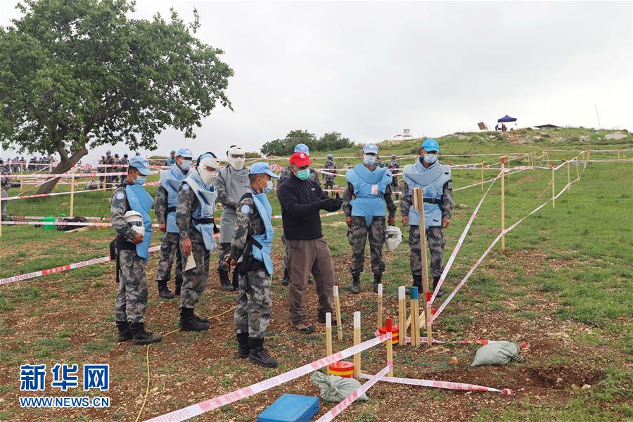 （國(guó)際&middot;圖文互動(dòng)）（2）通訊：&ldquo;中國(guó)式掃雷精準(zhǔn)且高效&rdquo;&mdash;&mdash;記聯(lián)黎官員視察中國(guó)維和官兵&ldquo;藍(lán)線&rdquo;掃雷訓(xùn)練