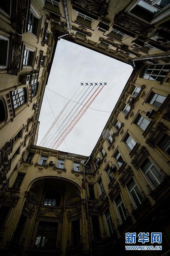 (國(guó)際)(6)俄羅斯舉行勝利日空中閱兵彩排