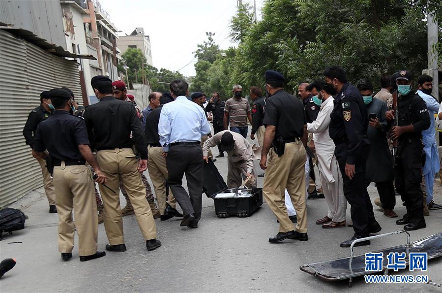 (國(guó)際)(1)巴基斯坦證券交易所大樓遇襲多人死傷