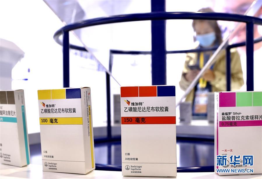 （第三屆進(jìn)博會&middot;圖文互動）（8）新疫苗、新療法，進(jìn)博會最&ldquo;火爆&rdquo;展區(qū)見聞