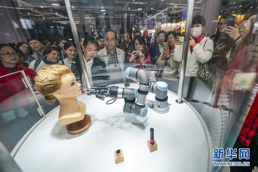 （新華全媒頭條&middot;圖文互動）（6）萬里寫入胸懷間&mdash;&mdash;記習(xí)近平主席三屆進博會主旨演講