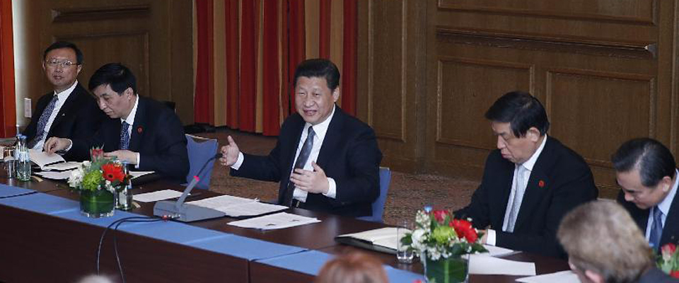 習(xí)近平同德國漢學(xué)家、孔子學(xué)院教師代表和學(xué)習(xí)漢語的學(xué)生代表座談