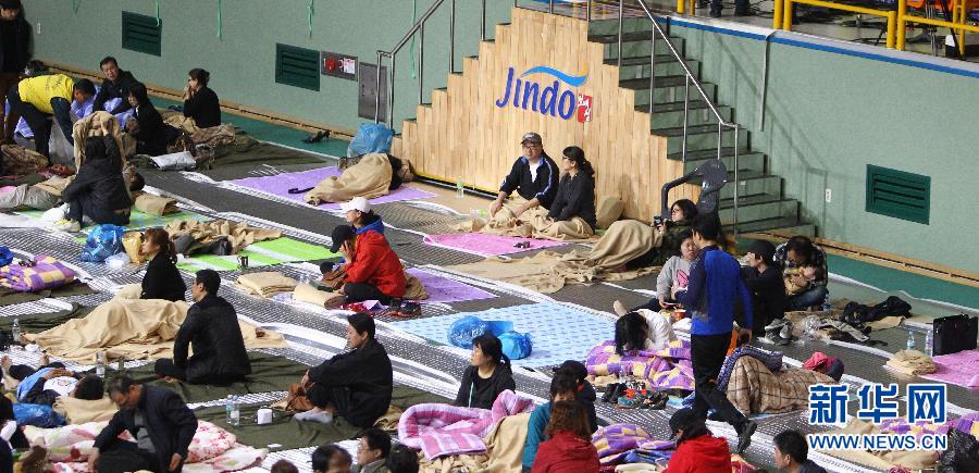 多名韓國&ldquo;歲月&rdquo;號(hào)客輪乘客下落不明