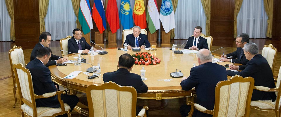 納扎爾巴耶夫集體會見上海合作組織成員國總理、秘書長和地區(qū)反恐怖機(jī)構(gòu)執(zhí)委會主任