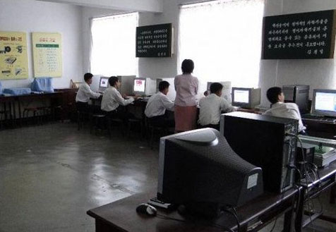 朝鮮斷網(wǎng)，是誰(shuí)拔的插頭？