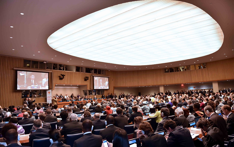 習(xí)近平出席全球婦女峰會(huì)并發(fā)表講話(huà)