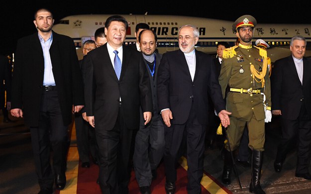 習(xí)近平抵達(dá)德黑蘭開始對(duì)伊朗進(jìn)行國(guó)事訪問