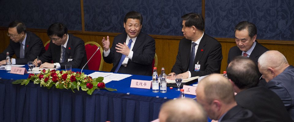 習(xí)近平會(huì)見俄羅斯?jié)h學(xué)家、學(xué)漢語的學(xué)生和媒體代表