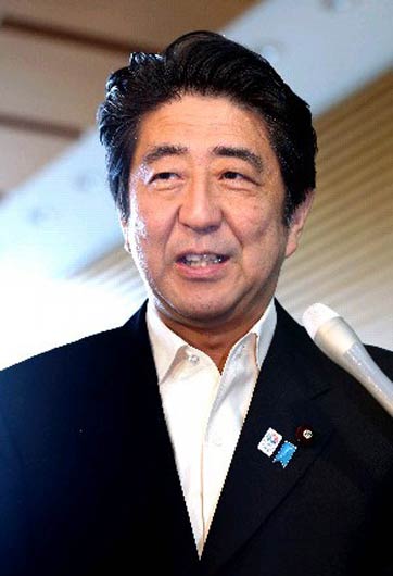 日媒：安倍搞&ldquo;曲線(xiàn)修憲&rdquo;貽害無(wú)窮